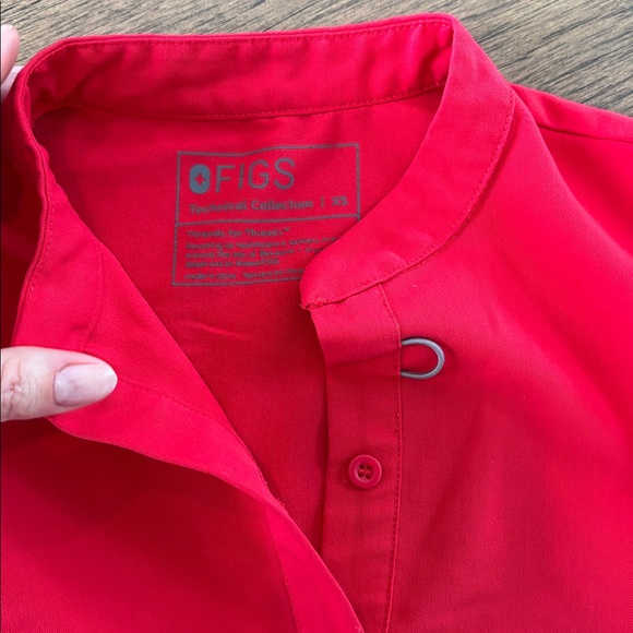 FIGS ladies scrub set - Picture 3 of 9